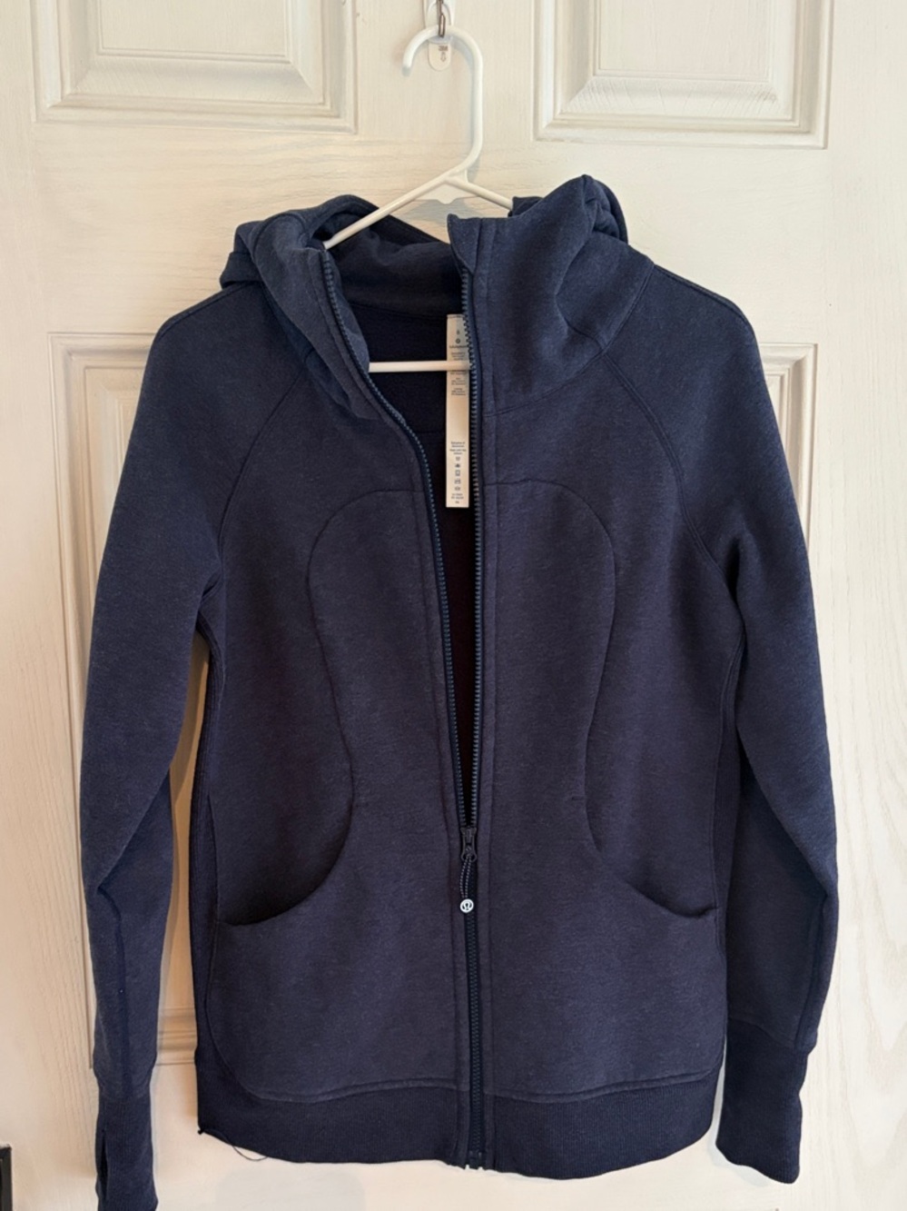 Lululemon Scuba Hoodie size 8 Navy Blue